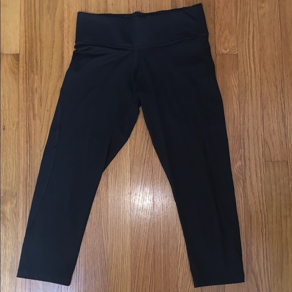 Pink Victoria’s Secret Ultimate Capris